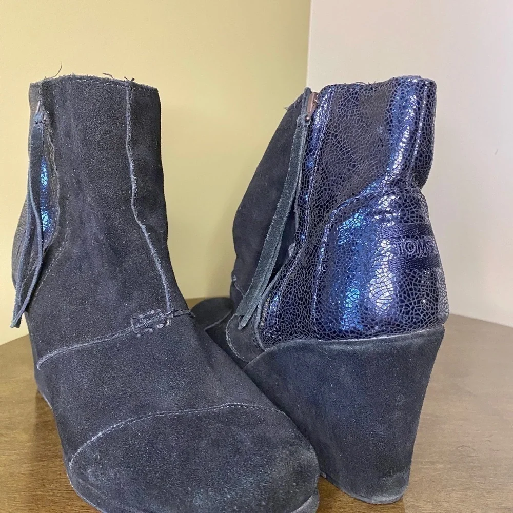 Toms 2-tone Suede Wedge Black Size W8